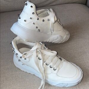 Alexander McQueen Court Stud-detail Sneakers